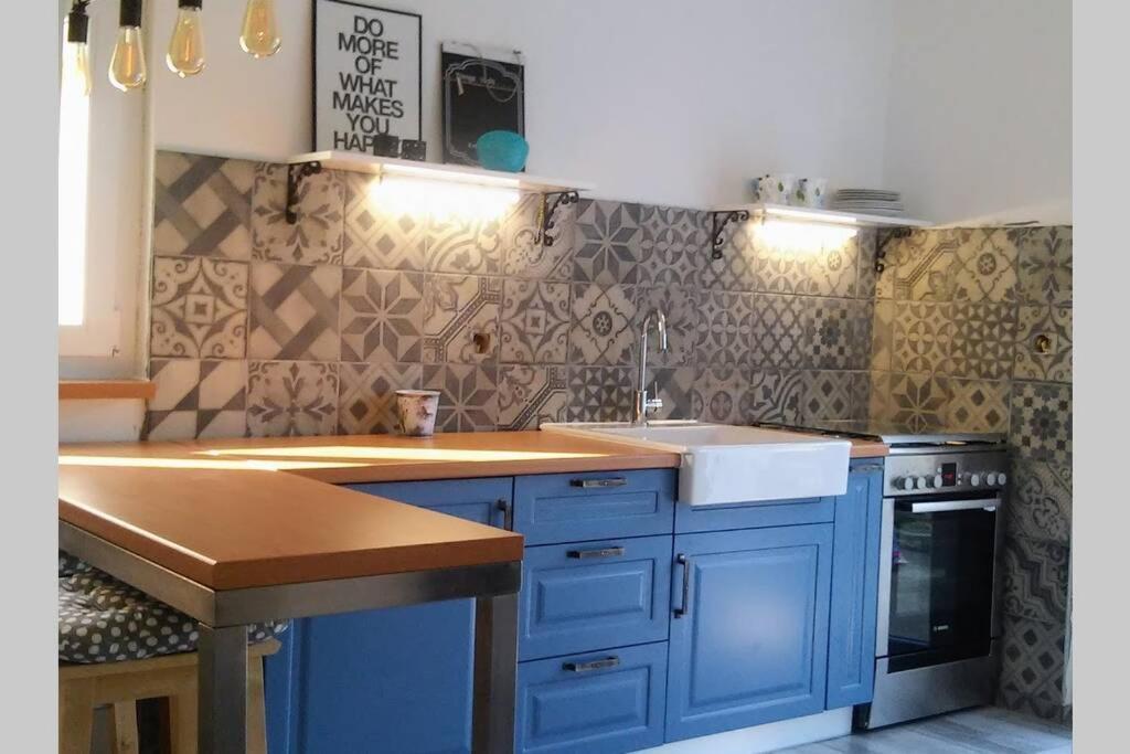 Kati 1 Apartman Sveti Filip i Jakov Kültér fotó